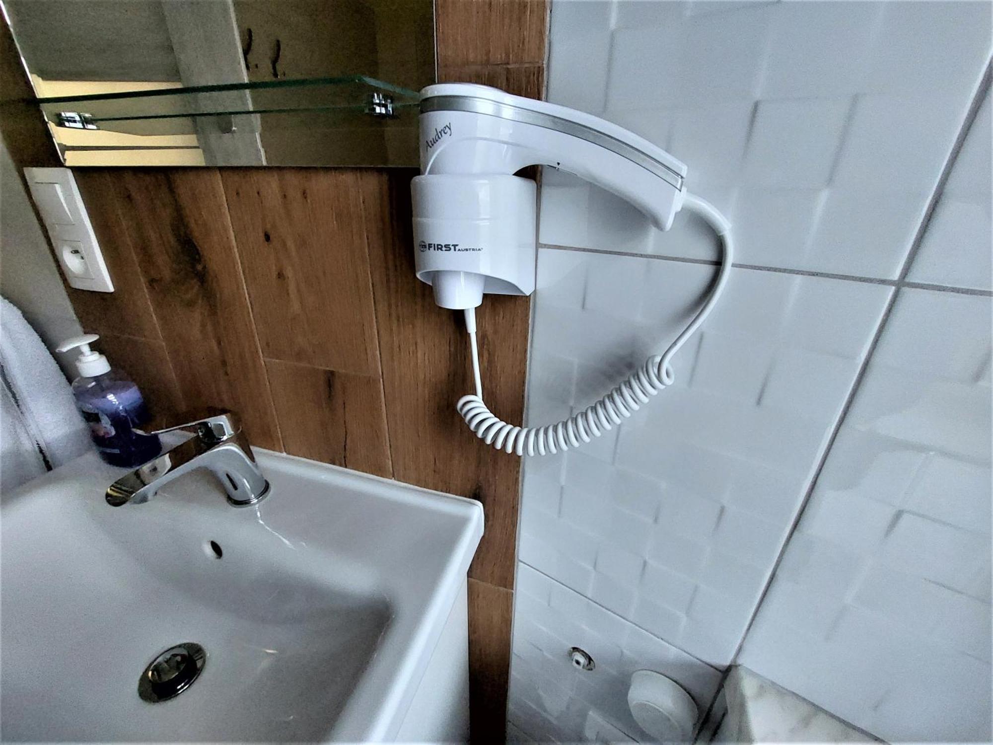 Maja Pokoje Z Widokiem Kameralna Agroturystyka Na Pogorzu Izerskim Z Sauna I Jacuzzi (Adults Only) Mirsk Eksteriør billede
